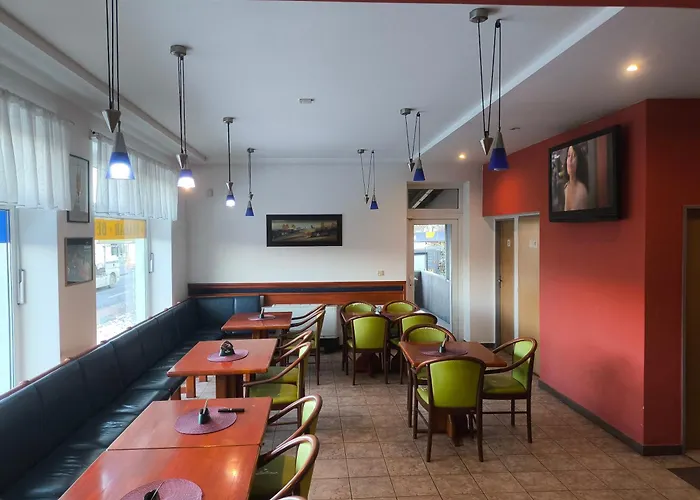 Penzion-belbar 3* Zlín